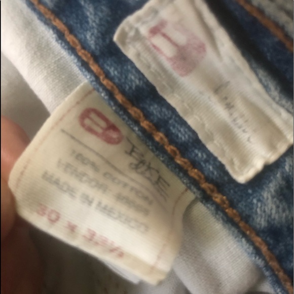 BKE Capri’s- Trashed - Picture 4 of 5